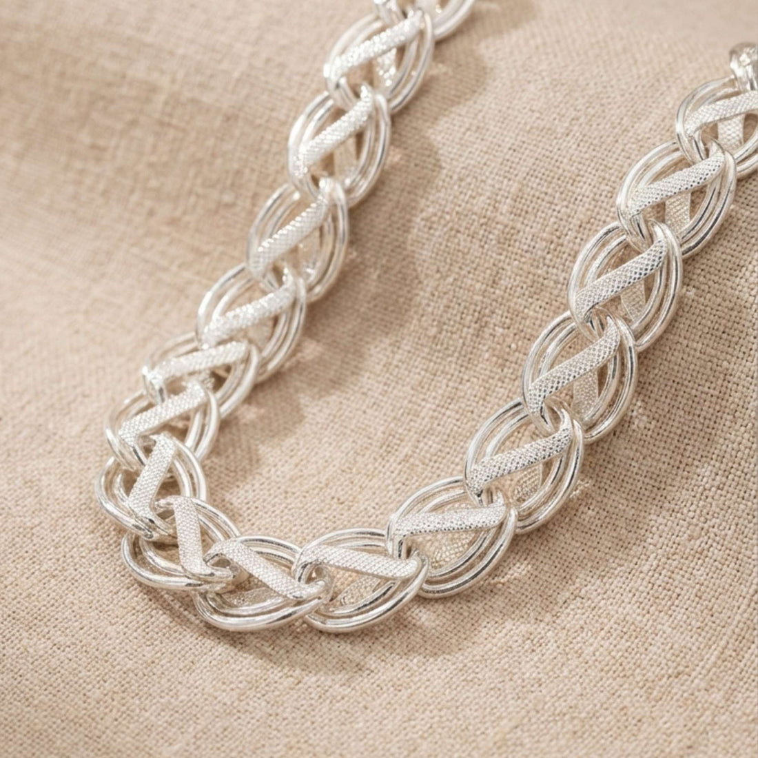 925 Sterling Silver Textured Infinity Link Chain – Elegant High-Polish Necklace Men Chains 535-318000