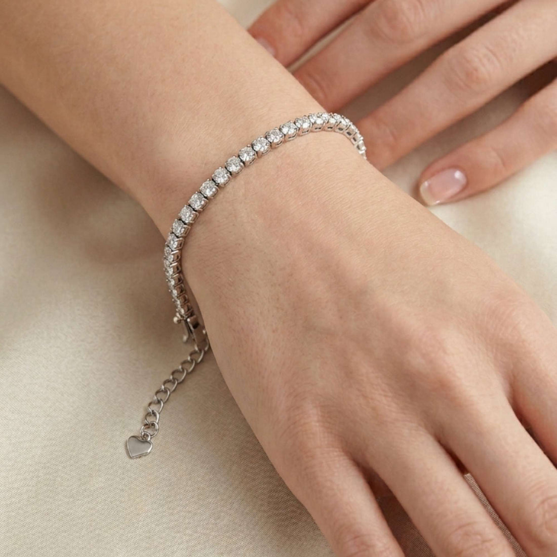 925 Silver Classic Tennis Bracelet - Sparkling Cubic Zirconia 964- 4200