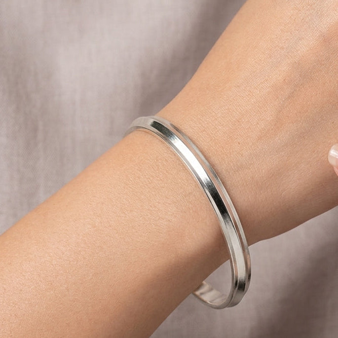 925 Sterling Silver Faceted Minimalist Kada – Unisex Polished Kara Bracelet 564-220000