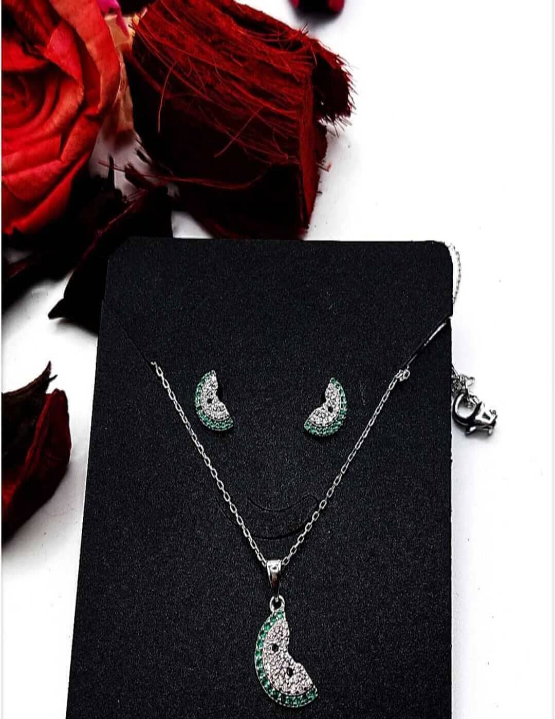 Dainty Design S925 Silver Necklace Set