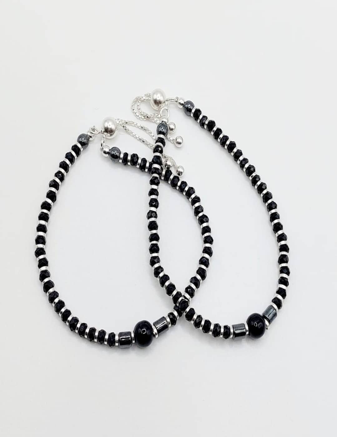 Round Ball Center Black Bead Pair