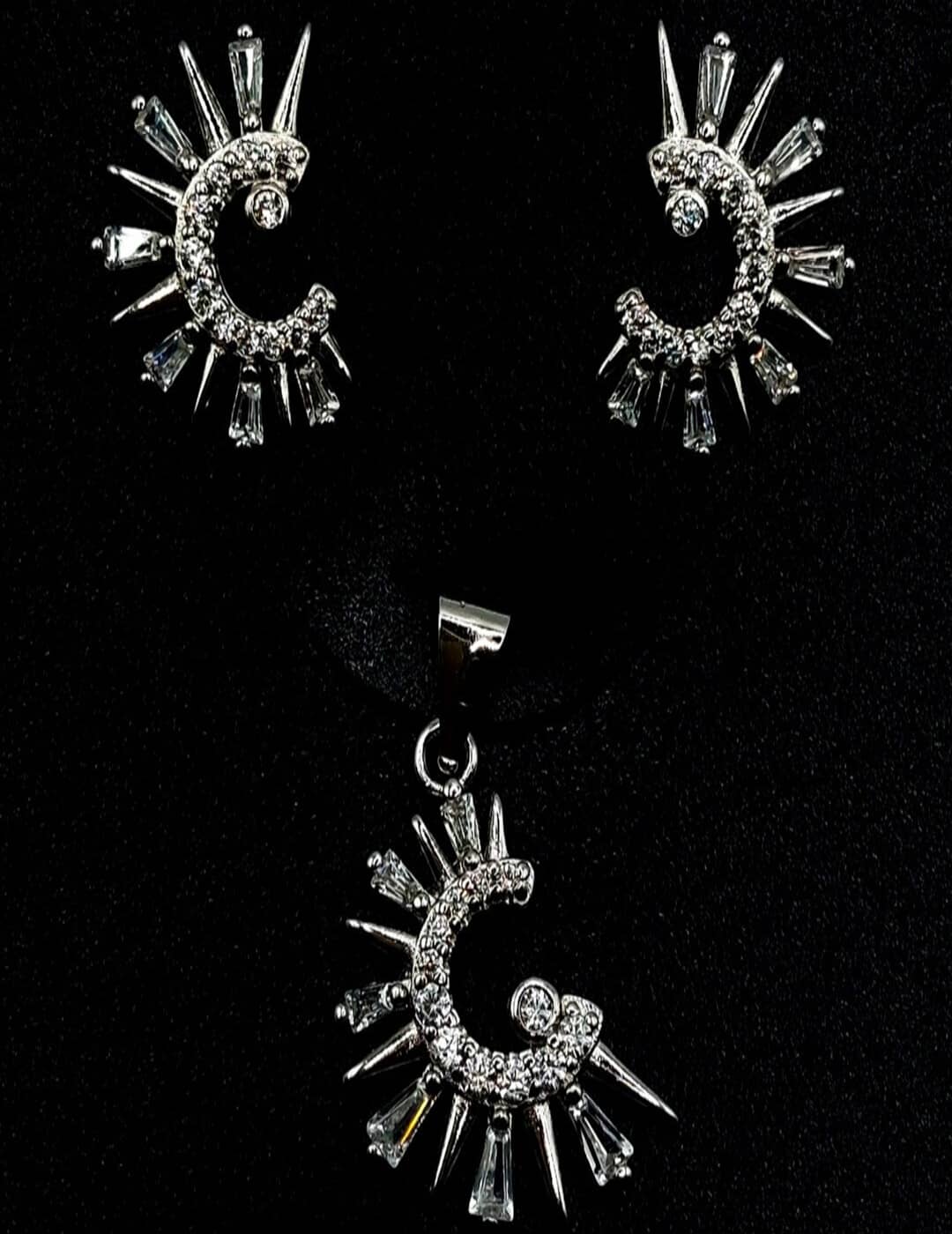 Stunning C - Stunning Moon S925 Silver Pendant Set